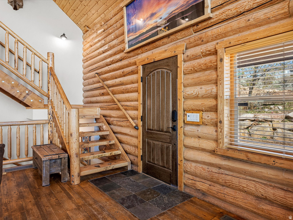 2372 S HIDAWAY CIR Garden City, UT 84028