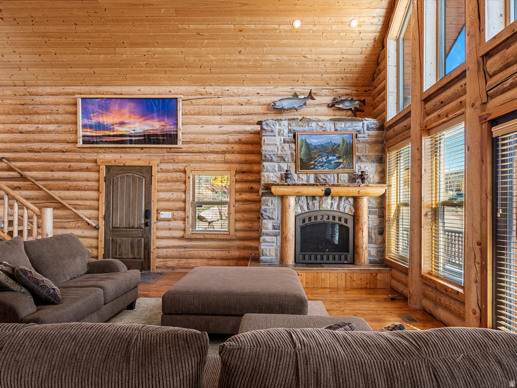 2372 S HIDAWAY CIR Garden City, UT 84028