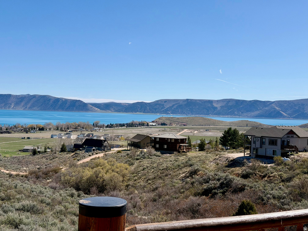 2372 S HIDAWAY CIR Garden City, UT 84028