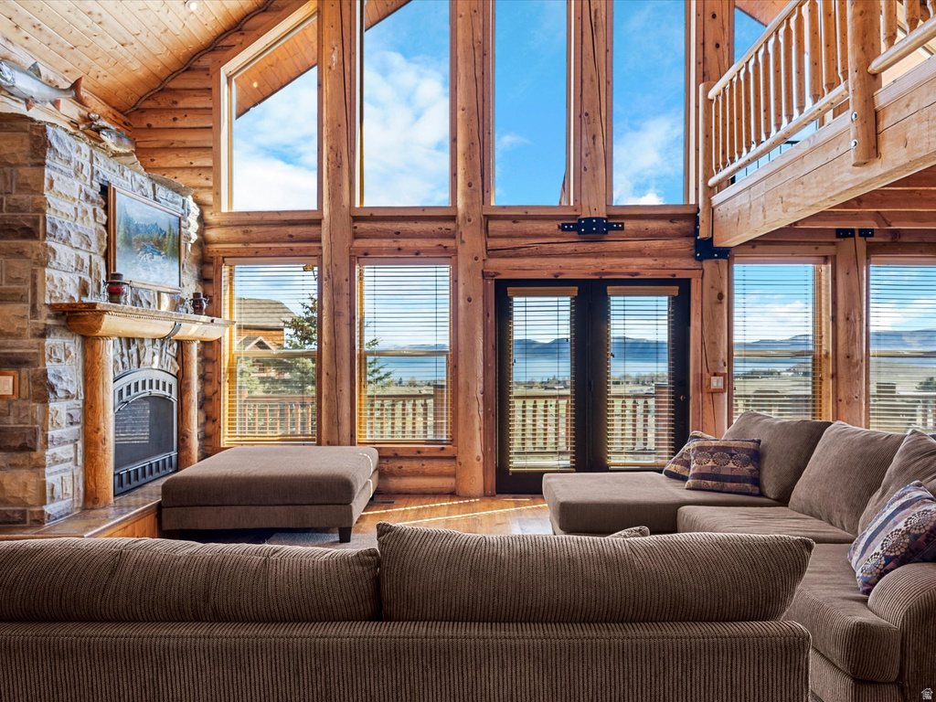 2372 S HIDAWAY CIR Garden City, UT 84028