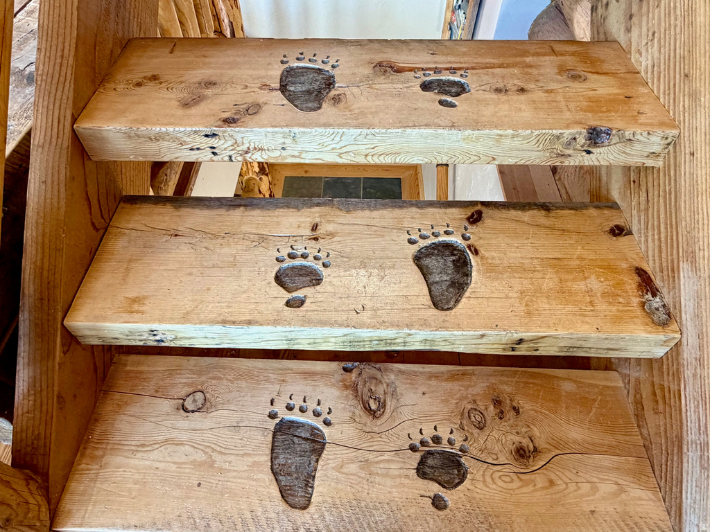 2372 S HIDAWAY CIR Garden City, UT 84028