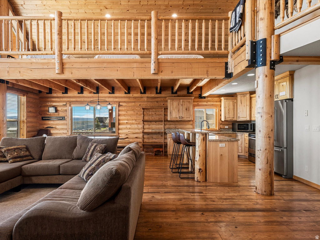 2372 S HIDAWAY CIR Garden City, UT 84028