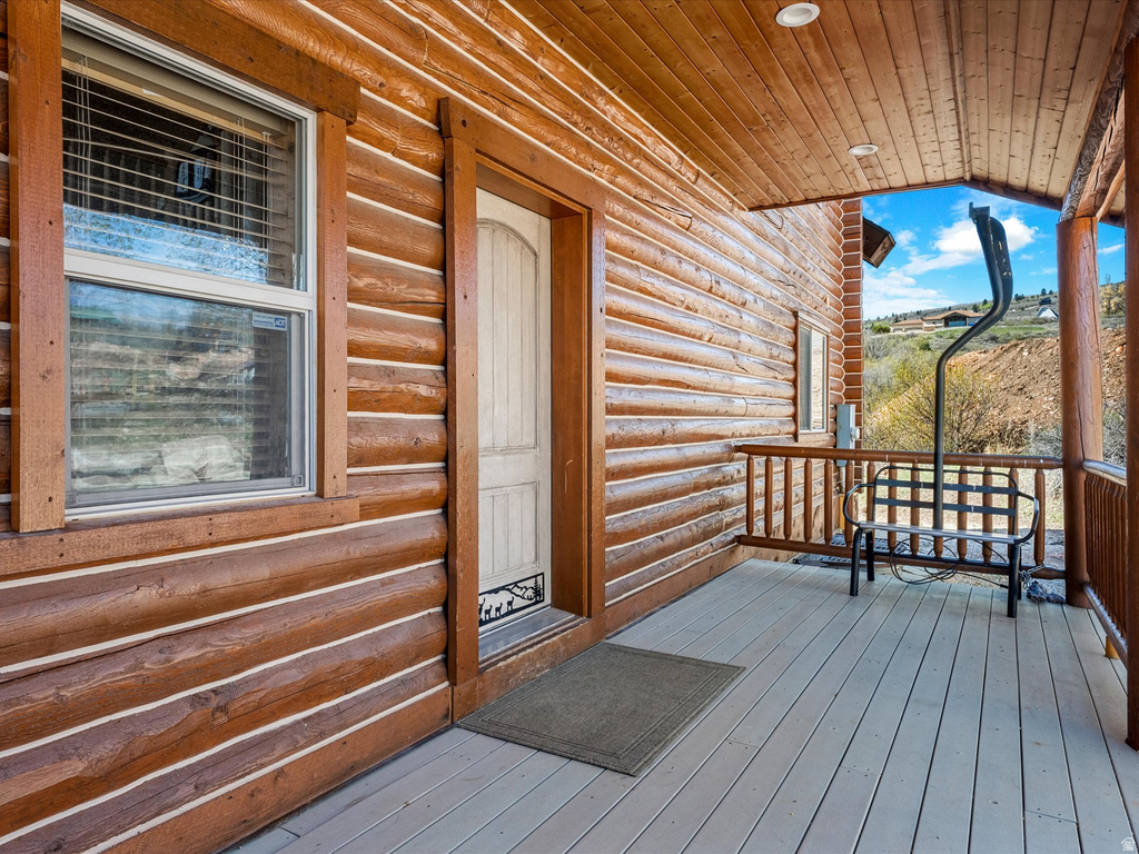 2372 S HIDAWAY CIR Garden City, UT 84028