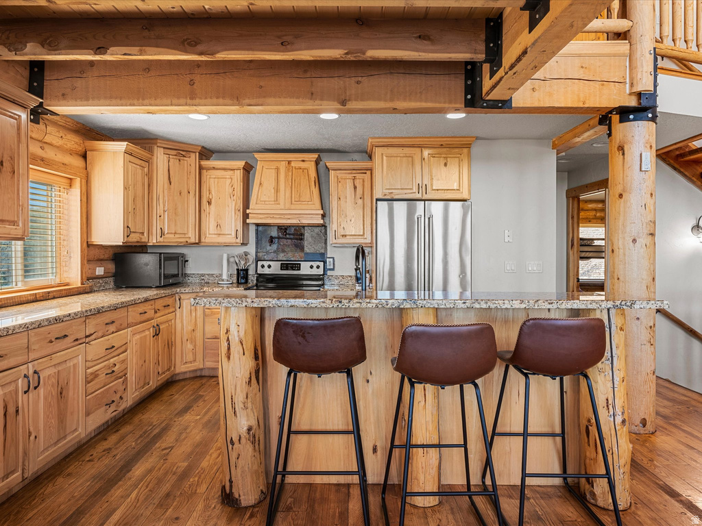 2372 S HIDAWAY CIR Garden City, UT 84028