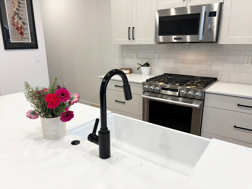 545 E 7215 S Midvale, UT 84047