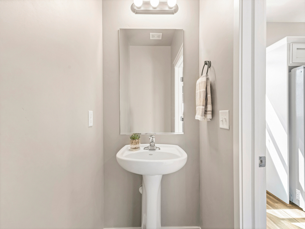 446 W AMBER GLOW LN Draper, UT 84020