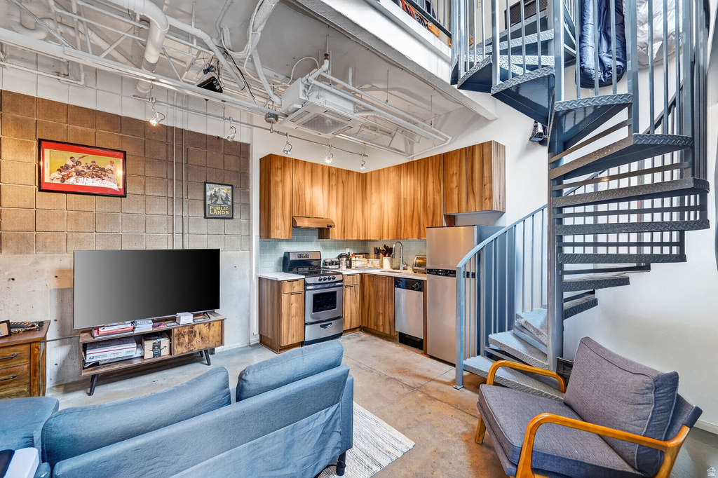 360 W BROADWAY #216 Salt Lake City, UT 84101