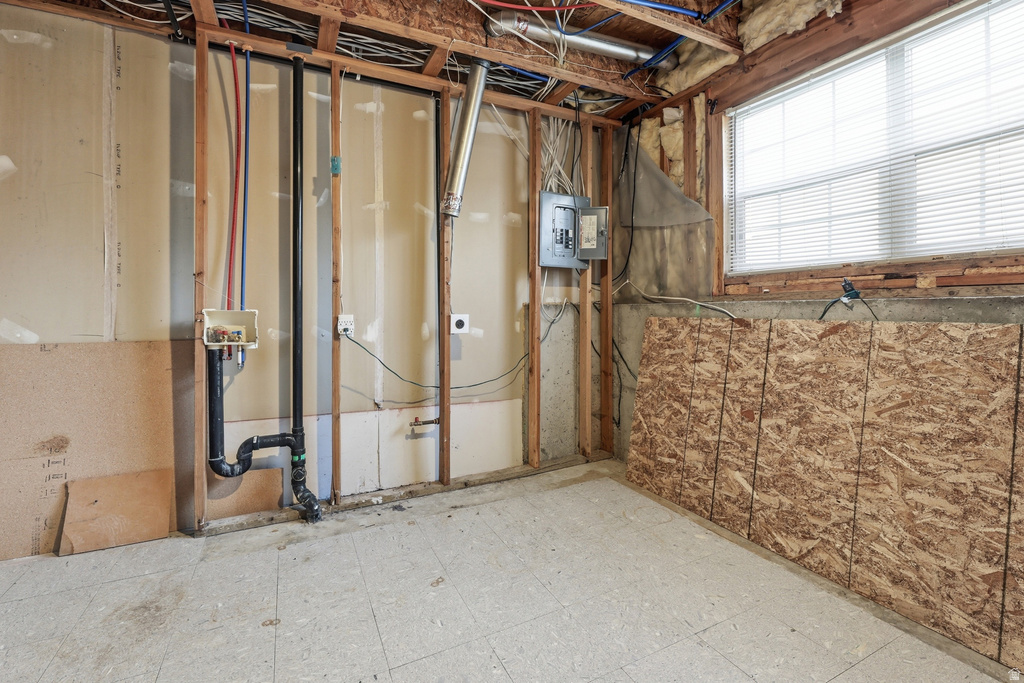 348 E 500 S Clearfield, UT 84015