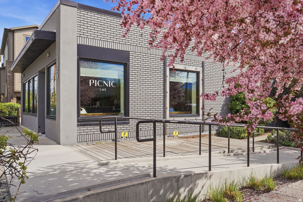 515 E SHERMAN AVE Salt Lake City, UT 84105