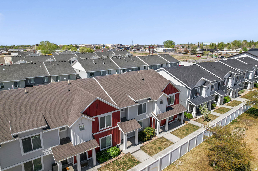 2792 N FIGHTING FALCON ST Layton, UT 84040