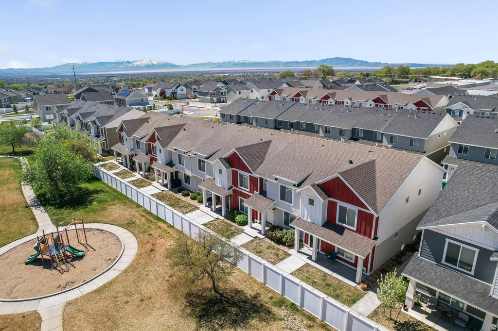 2792 N FIGHTING FALCON ST Layton, UT 84040