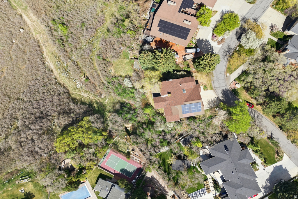 8 ALTAWOOD DR Sandy, UT 84092