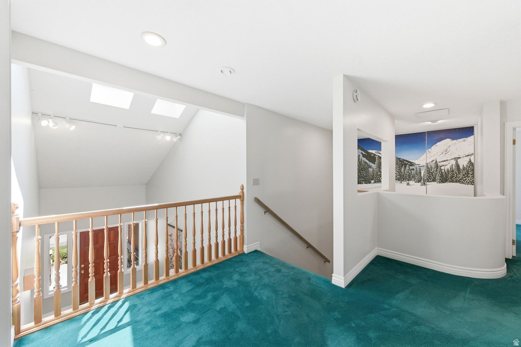 8 ALTAWOOD DR Sandy, UT 84092