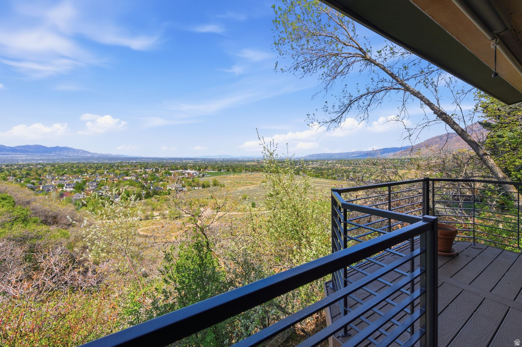 8 ALTAWOOD DR Sandy, UT 84092