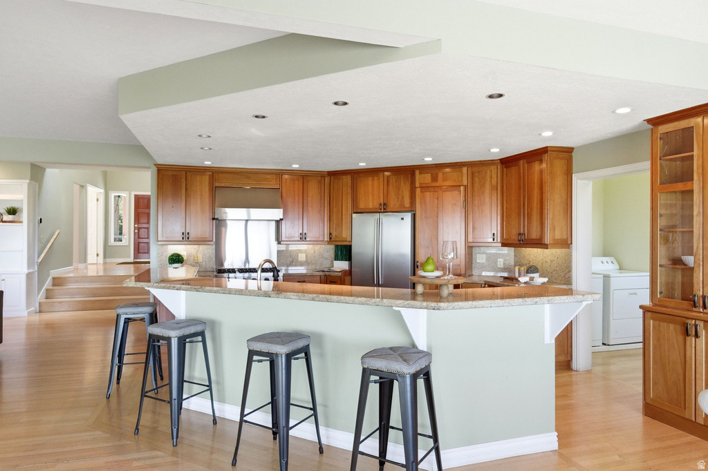 8 ALTAWOOD DR Sandy, UT 84092