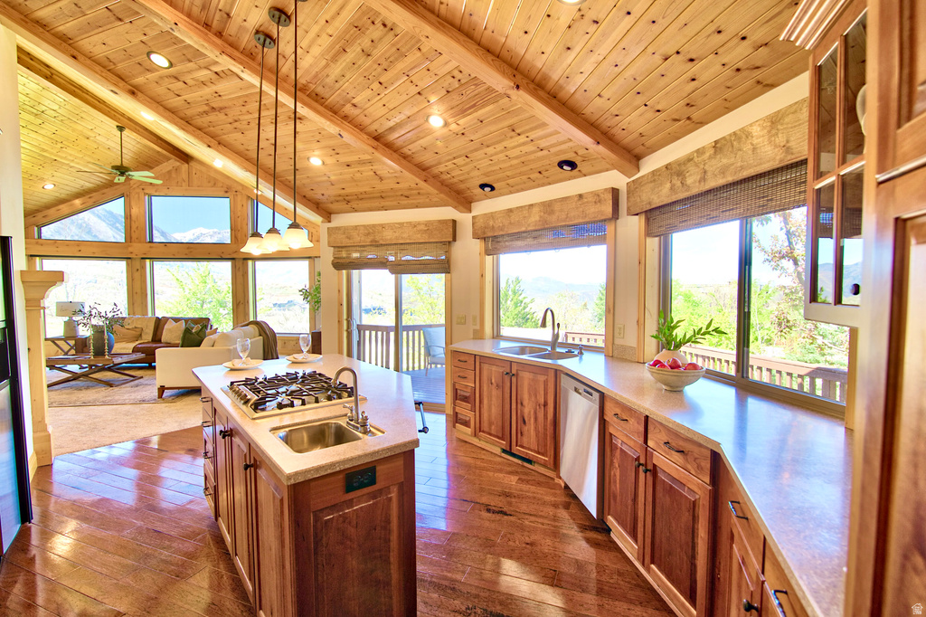 715 S OAK DR Woodland Hills, UT 84653