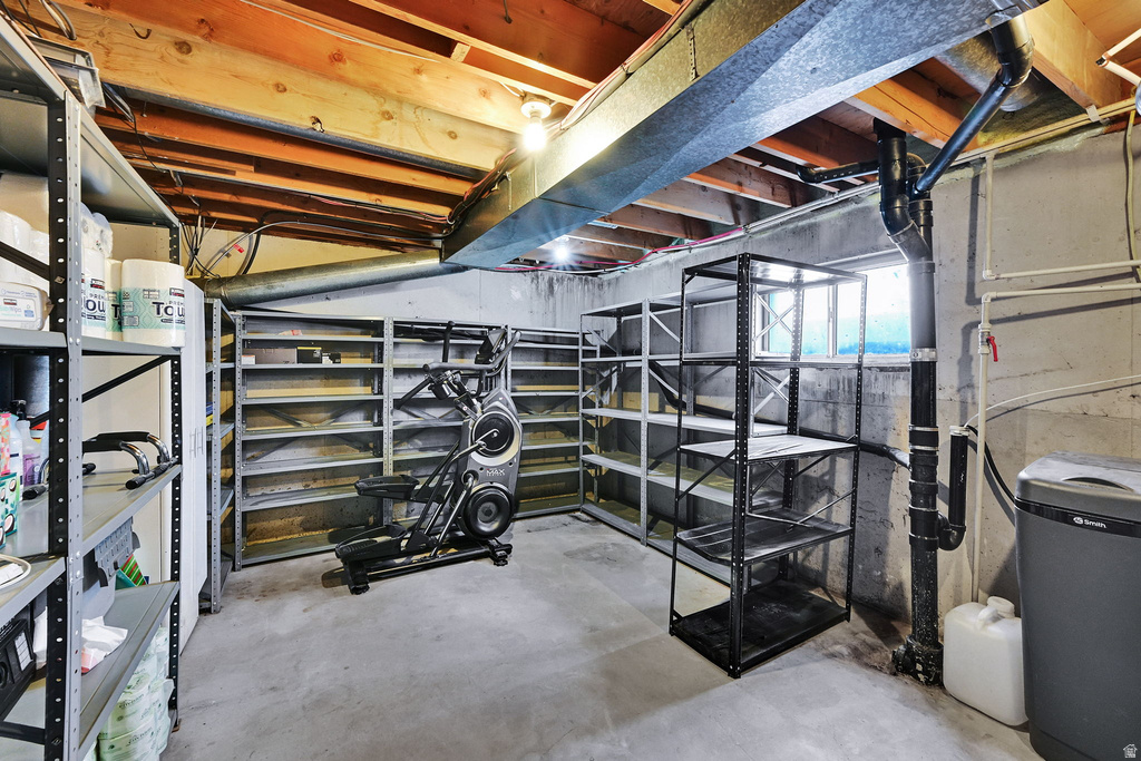 2195 W 800 N West Point, UT 84015