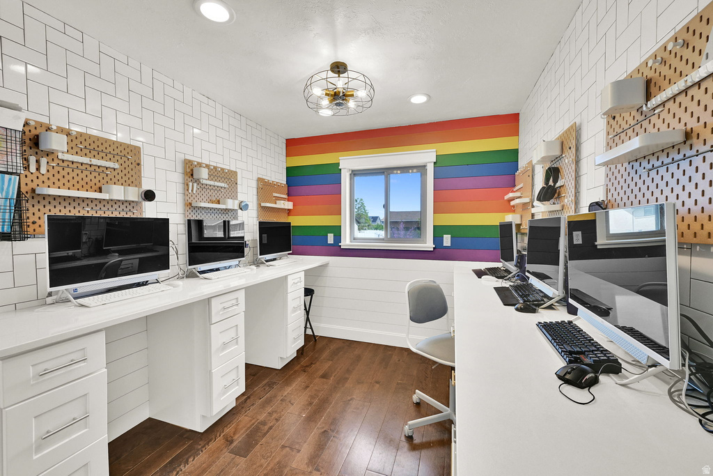 2195 W 800 N West Point, UT 84015