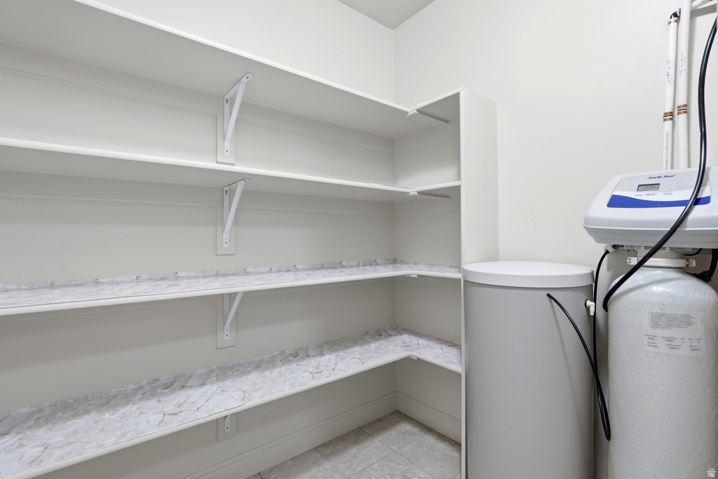 864 W 1840 S #D Syracuse, UT 84075