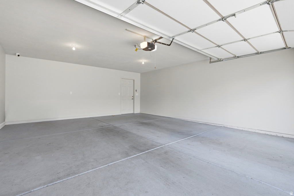 864 W 1840 S #D Syracuse, UT 84075