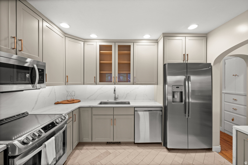 1919 E BLAINE AVE Salt Lake City, UT 84108