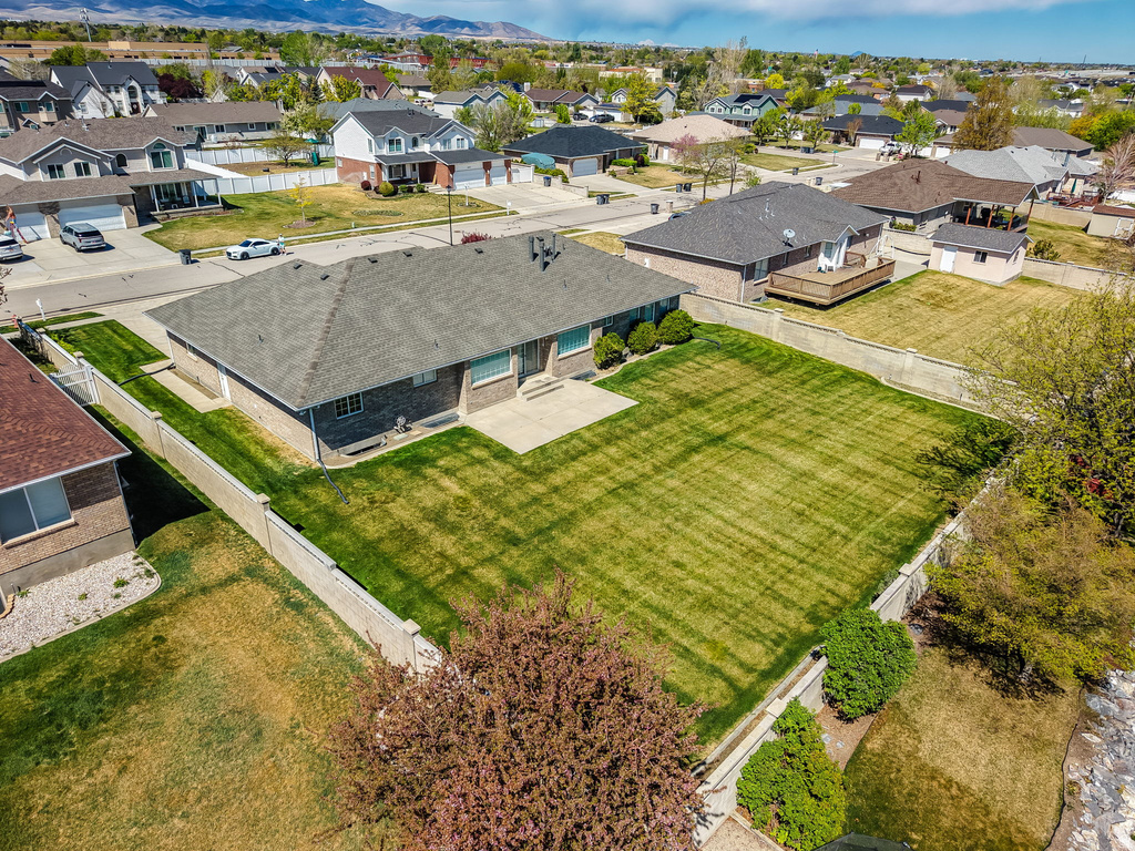 9943 S EDEN VIEW CT CIR South Jordan, UT 84095