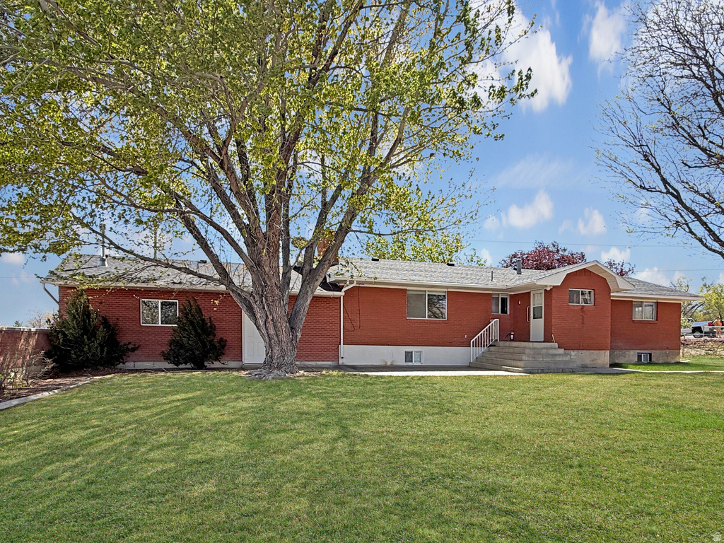 330 W CENTER Orangeville, UT 84537