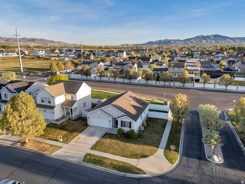 2087 E HAWTHORNE ST Saratoga Springs, UT 84043