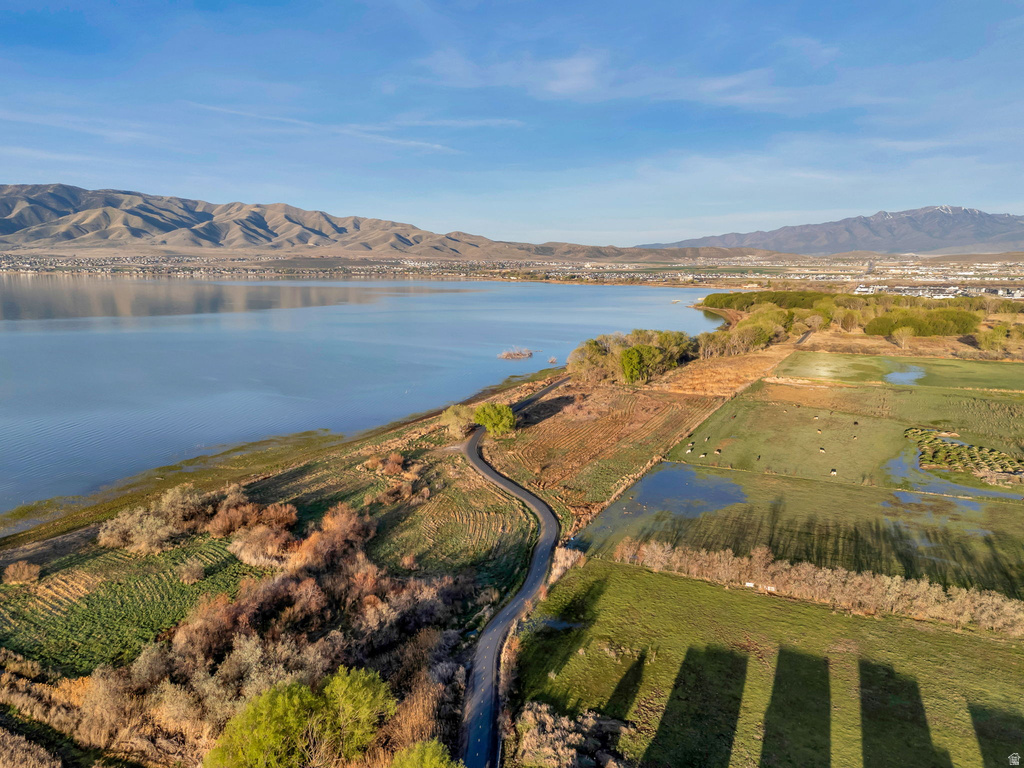 2087 E HAWTHORNE ST Saratoga Springs, UT 84043