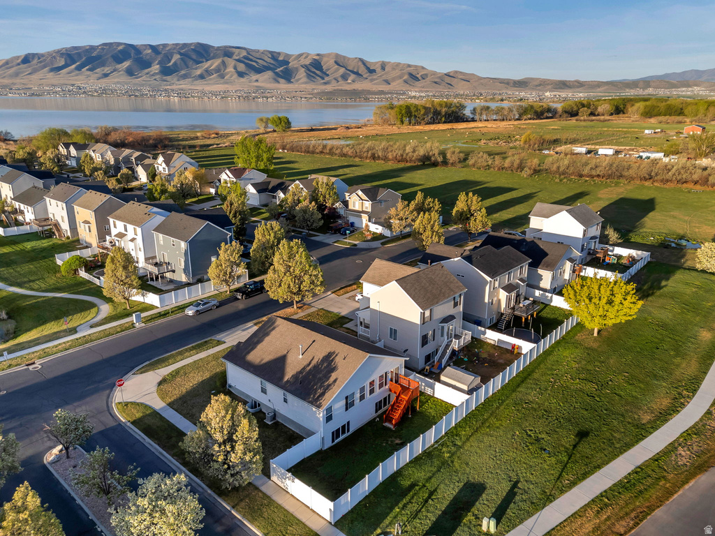 2087 E HAWTHORNE ST Saratoga Springs, UT 84043