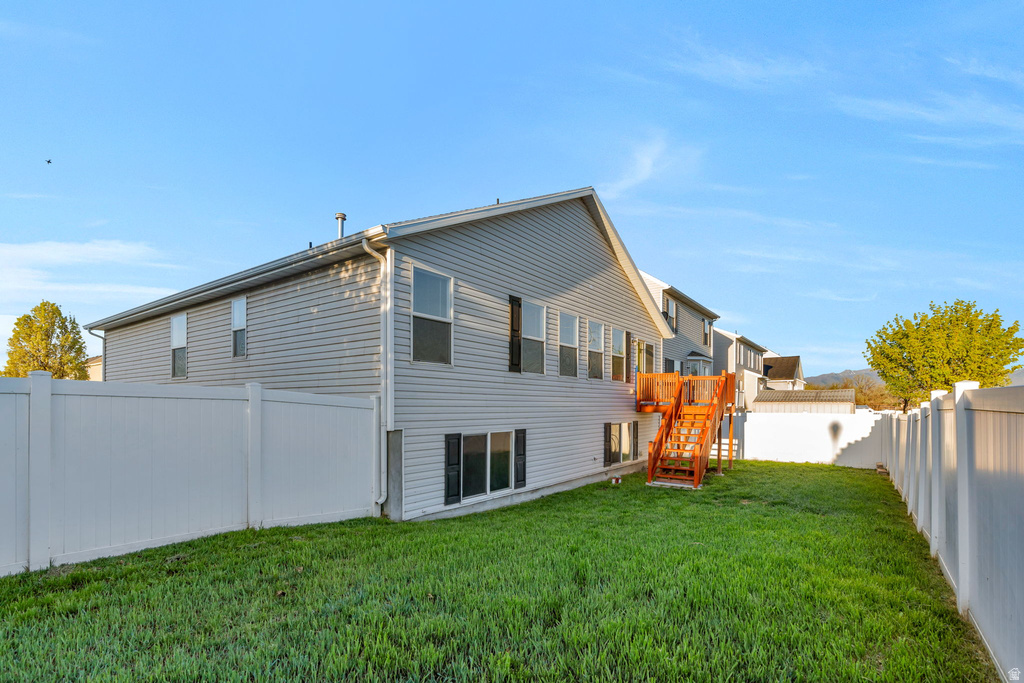 2087 E HAWTHORNE ST Saratoga Springs, UT 84043