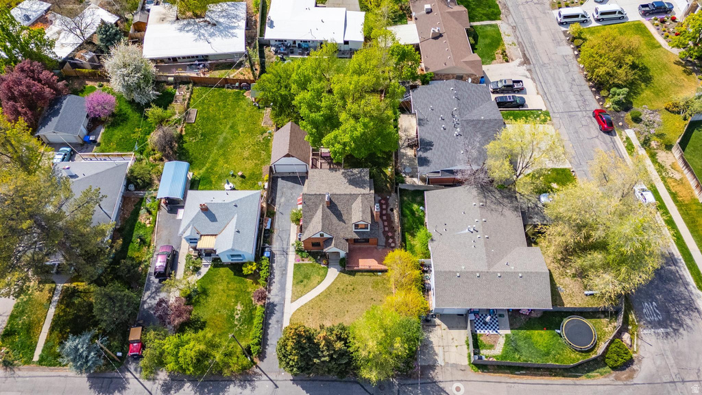 4640 S LOCUST LN Holladay, UT 84117