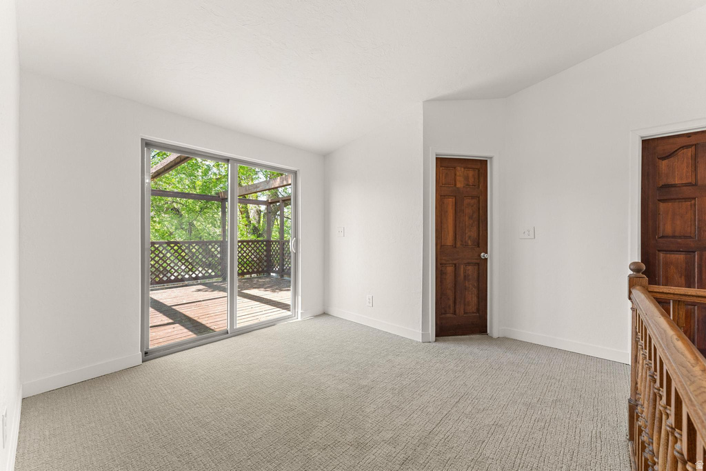 4640 S LOCUST LN Holladay, UT 84117