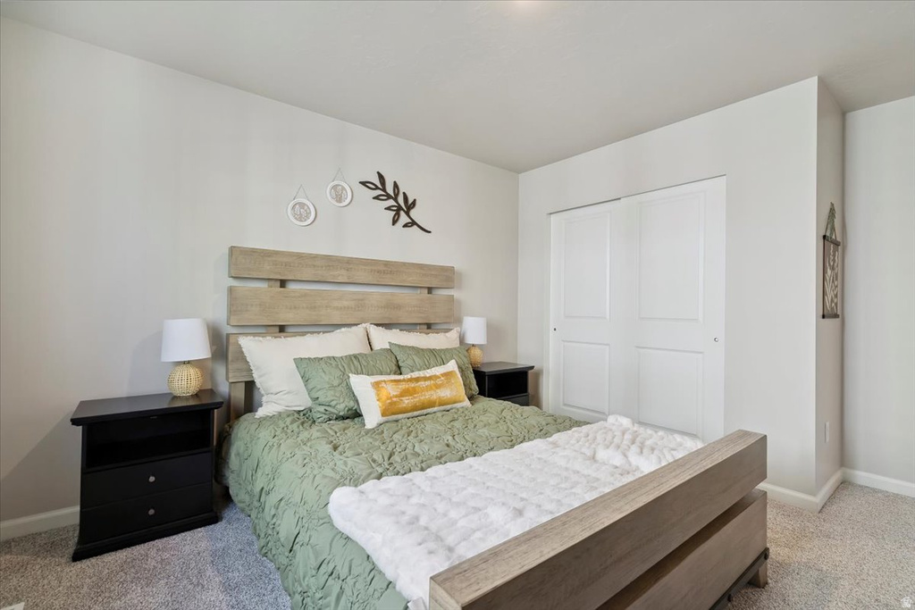 7058 N SANDSTONE WAY Eagle Mountain, UT 84005