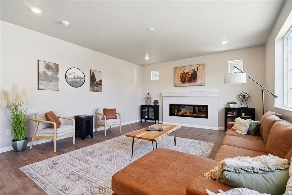 7058 N SANDSTONE WAY Eagle Mountain, UT 84005