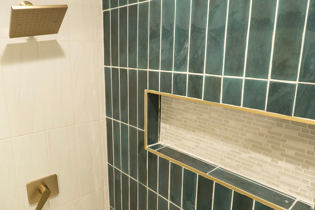 8933 S 3900 W West Jordan, UT 84088