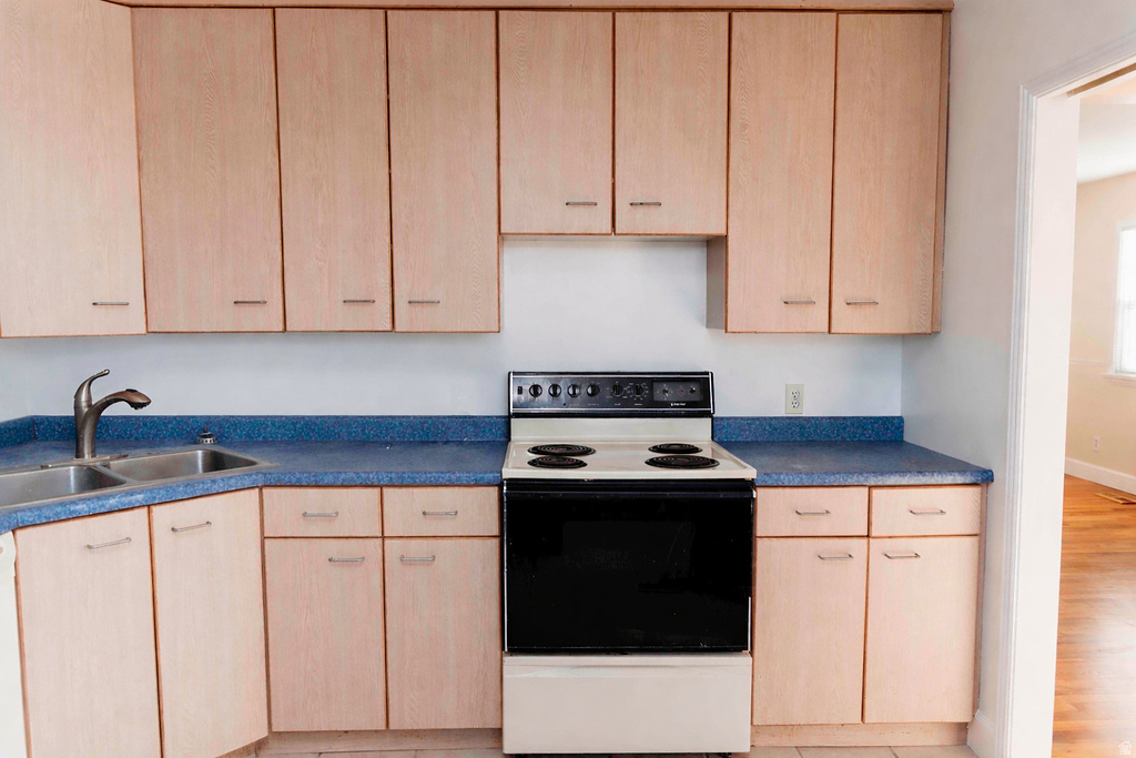 4594 W 5335 S Kearns, UT 84118