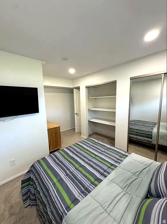 1697 E BUNKERHILL RD Holladay, UT 84117