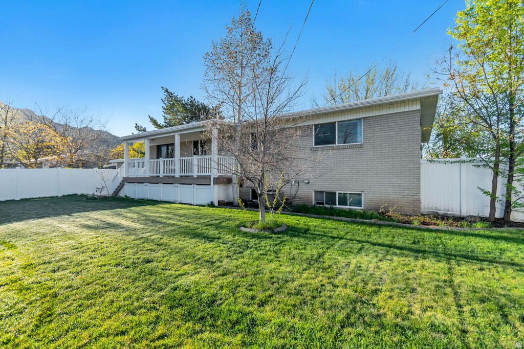 1697 E BUNKERHILL RD Holladay, UT 84117