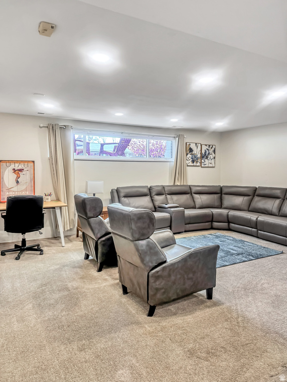 1697 E BUNKERHILL RD Holladay, UT 84117