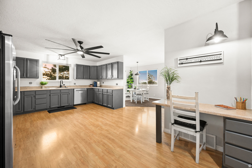 9750 S INDIAN DR Sandy, UT 84092