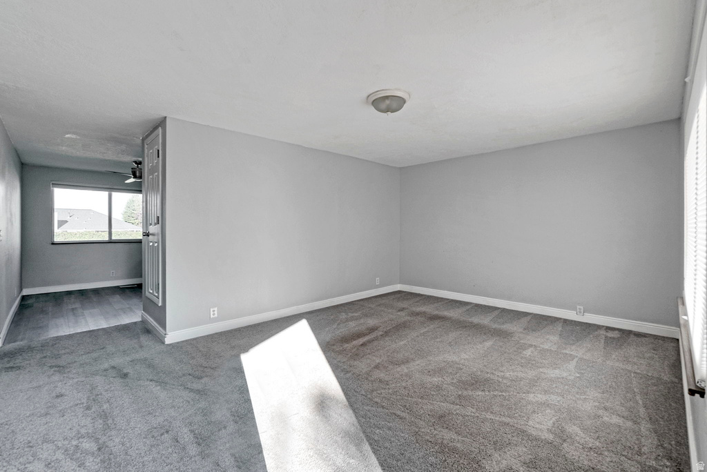 3246 W ROYALWOOD DR Taylorsville, UT 84129