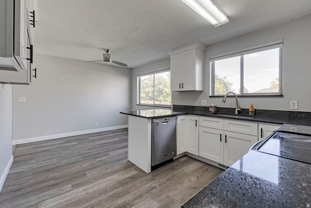 3246 W ROYALWOOD DR Taylorsville, UT 84129