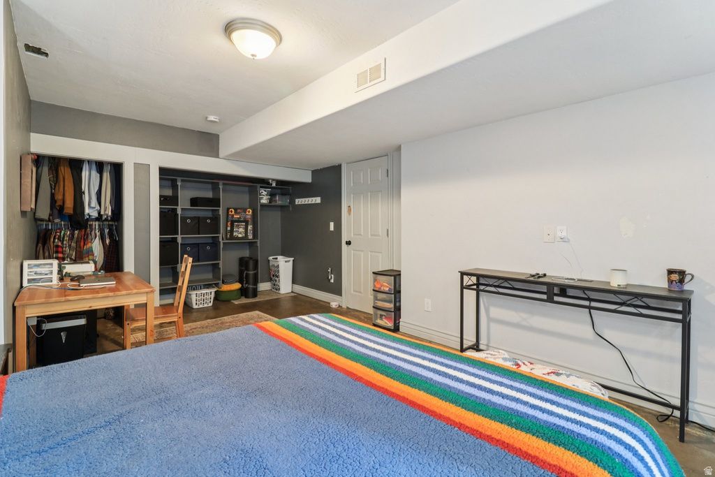 1699 W 2115 S Syracuse, UT 84075