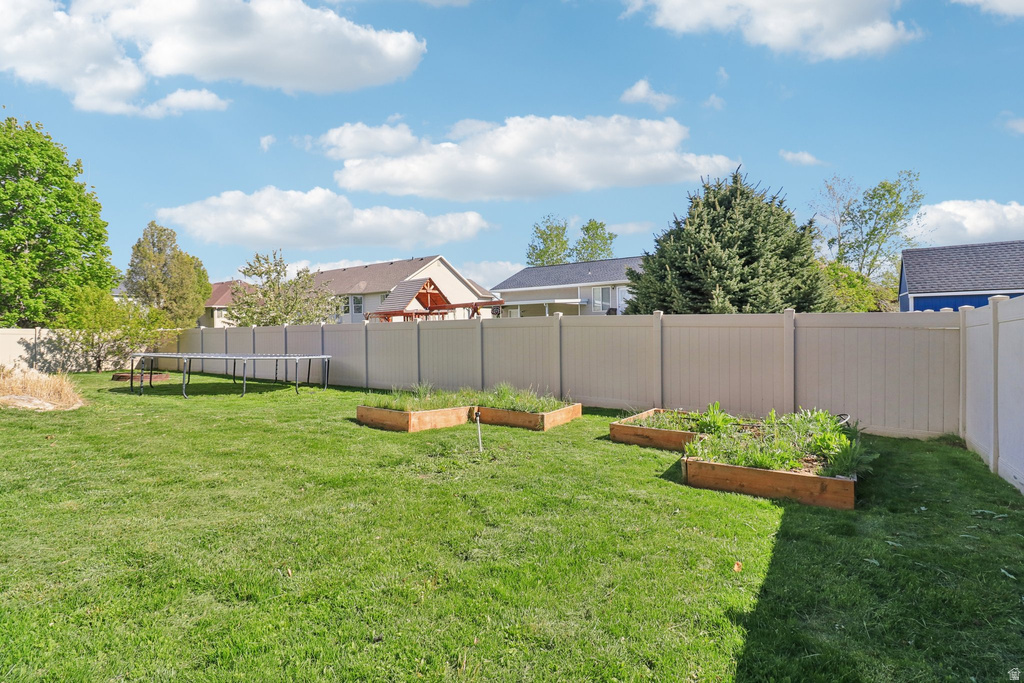 1699 W 2115 S Syracuse, UT 84075