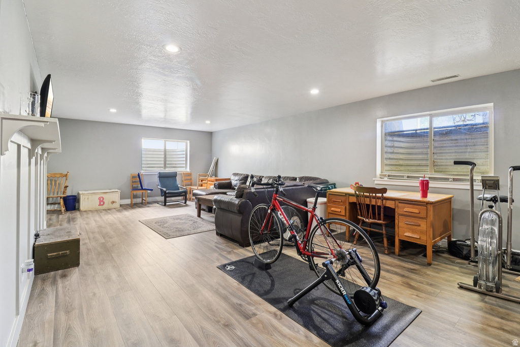 1699 W 2115 S Syracuse, UT 84075