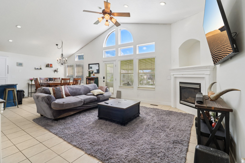 1699 W 2115 S Syracuse, UT 84075