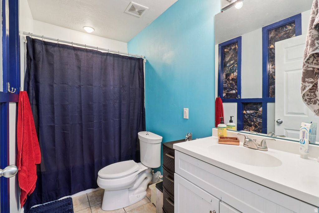 1699 W 2115 S Syracuse, UT 84075