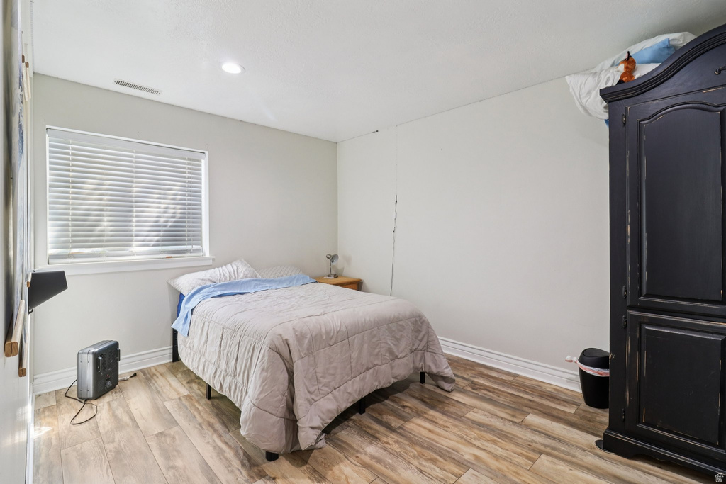 1699 W 2115 S Syracuse, UT 84075