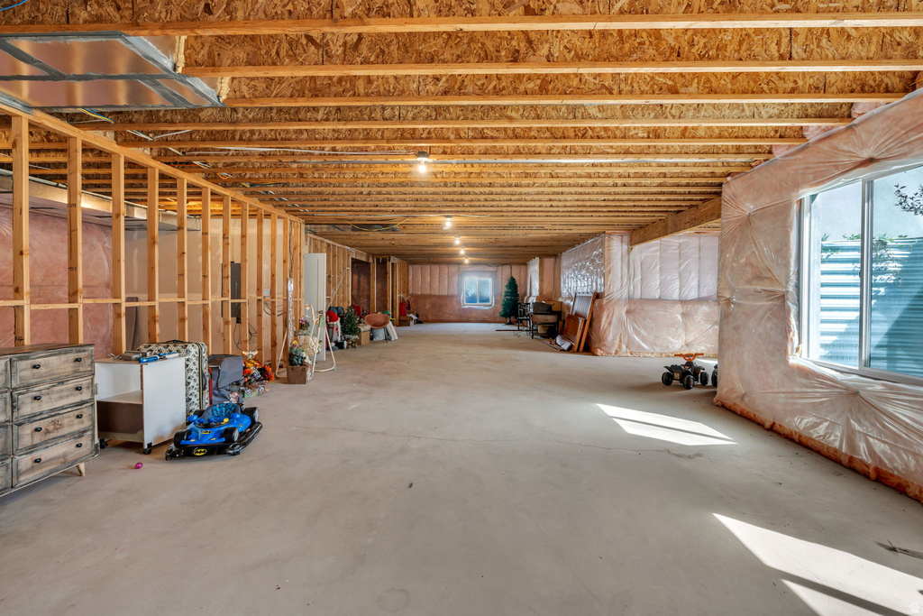 68 N 300 E Santaquin, UT 84655